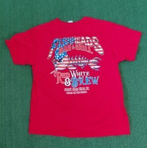 VINTAGE Fish Heads Bar & Grill North Carolina Red White & Brew T Shirt Size XL